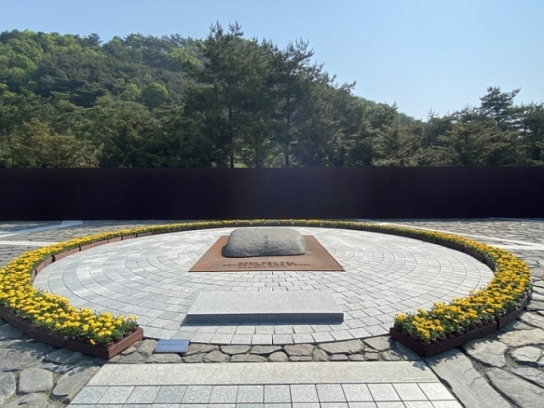 노무현 전 대통령 서거 13주기…여야 추도식 집결